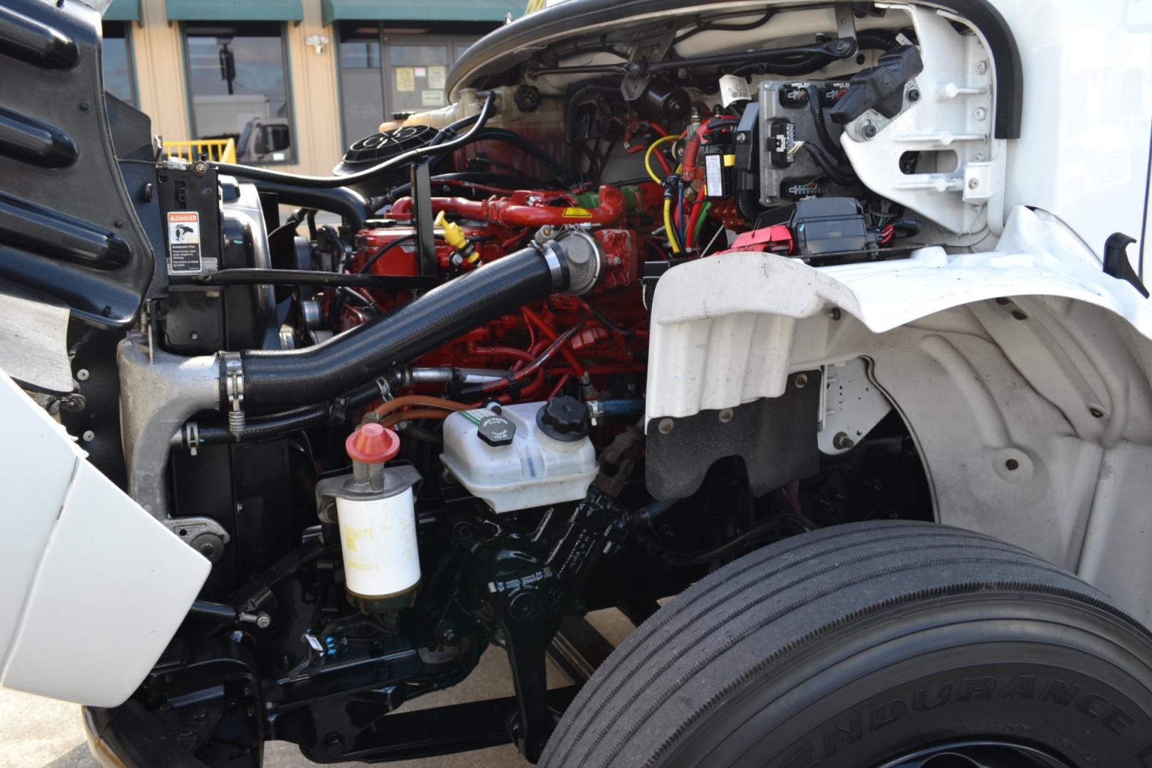 2017 WHITE /GRAY FREIGHTLINER M2-106 with an CUMMINS ISL 8.9L 300HP engine, ALLISON 3000HS AUTOMATIC transmission, located at 9172 North Fwy, Houston, TX, 77037, (713) 910-6868, 29.887470, -95.411903 - Photo#10